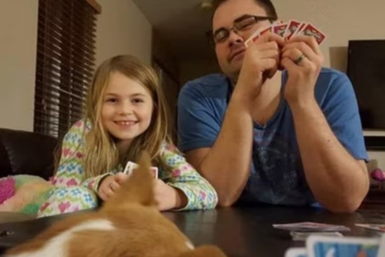 Bé gái bị mẹ ruột bắt cóc hơn 6 năm được tìm thấy nhờ một bộ phim tài liệu