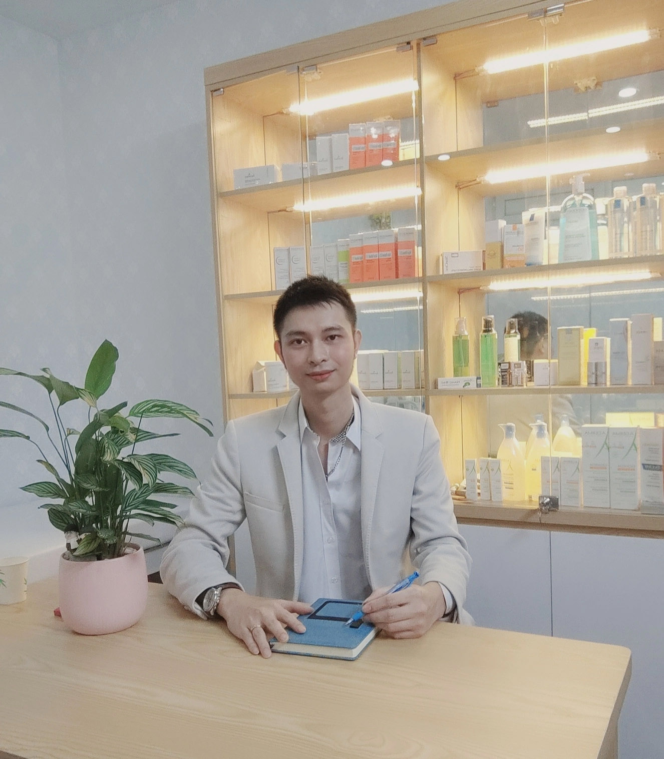 Chọn áo chống nắng: Những tiêu chí hàng đầu ngăn tối đa tia UV tấn công-1