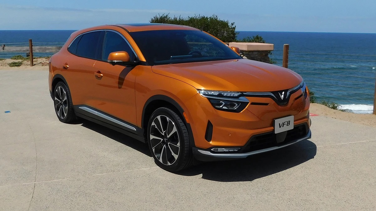 Driving Canada: VF 8 là 1 trong 3 mẫu xe điện đẹp nhất hiện nay ở Canada-1