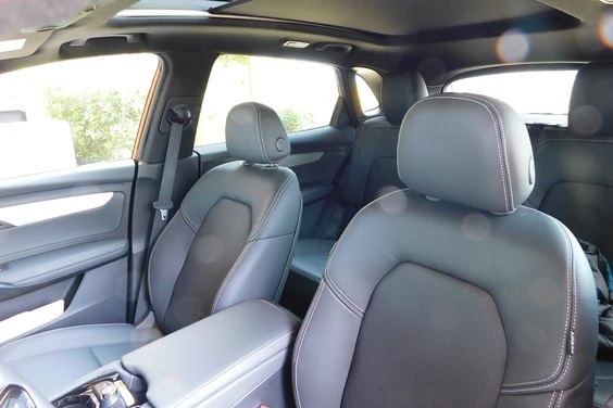 Driving Canada: VF 8 là 1 trong 3 mẫu xe điện đẹp nhất hiện nay ở Canada-3