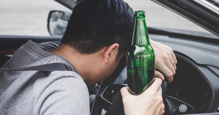 Những thói quen xấu cần tránh khi lái ô tô-3