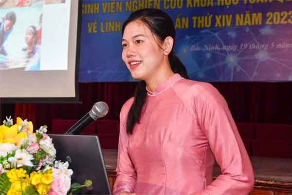 Ánh Viên nói điều bất ngờ về tiểu tiên cá 14 tuổi Nguyễn Thuý Hiền-2