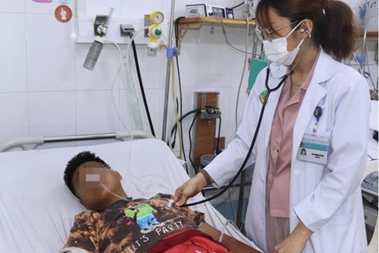 Ăn chả lụa, liên tục ngộ độc botulinum: Cảnh báo thói quen 