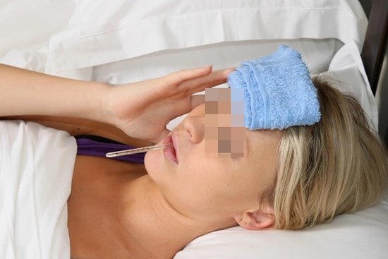 Ung thư phổi đang “rình rập” bạn nếu thức dậy buổi sáng thấy có dấu hiệu này