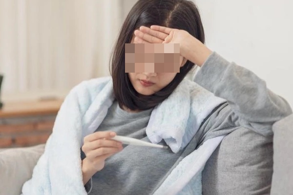 Ung thư phổi đang rình rập” bạn nếu thức dậy buổi sáng thấy có dấu hiệu này-3