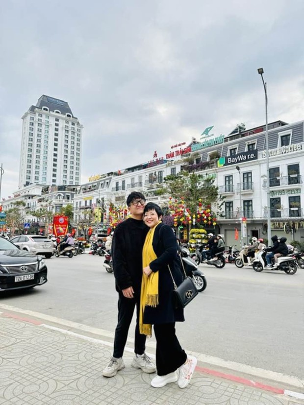 Con trai Thảo Vân - Công Lý: Nam thần tuổi 18 ấm áp và hiếu thảo-8