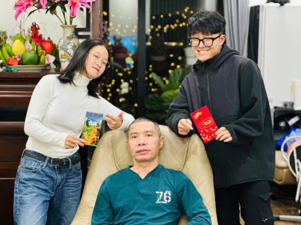 Con trai Thảo Vân - Công Lý: Nam thần tuổi 18 ấm áp và hiếu thảo-2