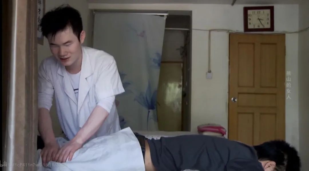 Chuyện người mẹ 19 năm gánh hàng lên núi nuôi con thành tài, ngậm đắng nuốt cay trước sự oán hận của nhà chồng-7