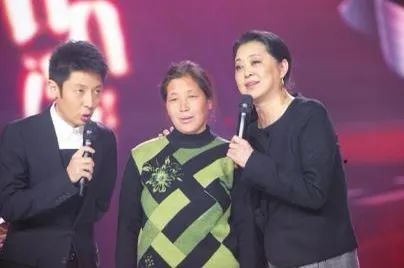 Chuyện người mẹ 19 năm gánh hàng lên núi nuôi con thành tài, ngậm đắng nuốt cay trước sự oán hận của nhà chồng-8