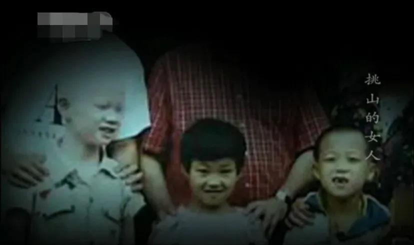 Chuyện người mẹ 19 năm gánh hàng lên núi nuôi con thành tài, ngậm đắng nuốt cay trước sự oán hận của nhà chồng-3