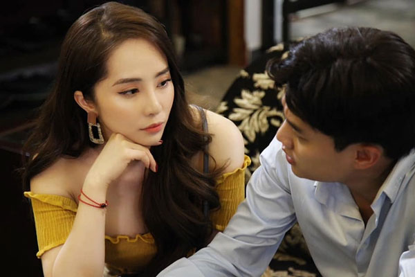 Chồng bị vợ đánh túi bụi ngoài đường: Chỉ có kẻ hèn mới đi ở rể thôi-3