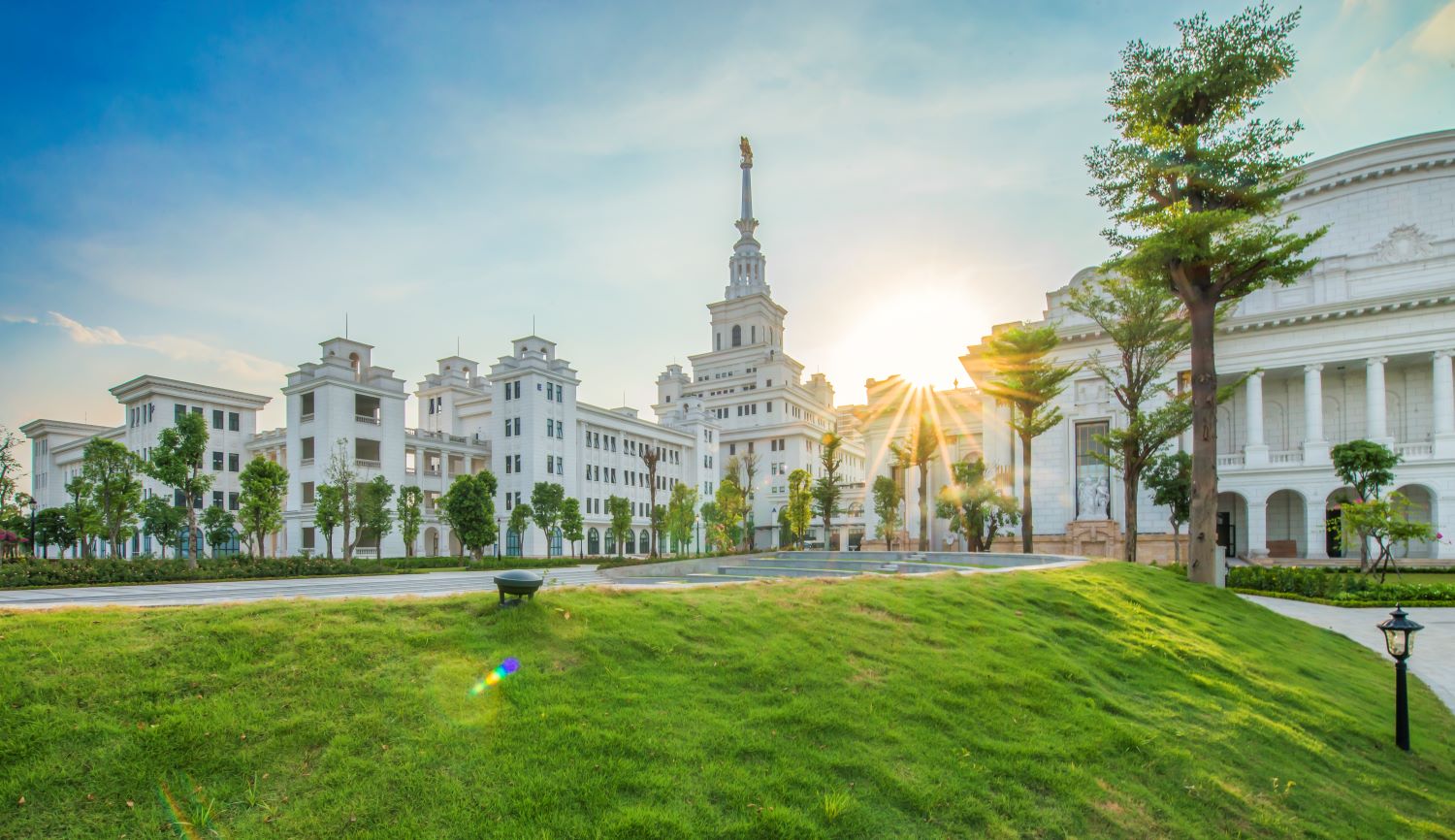 Giáo sư ĐH Cornell thán phục tốc độ phát triển của VinUni-2