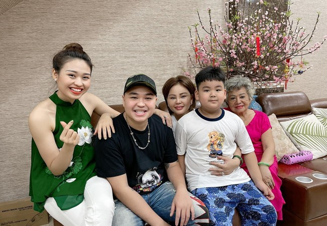 Nghệ sĩ Lê Giang tậu thêm biệt thự biển 600 m2 trị giá gần 10 tỷ đồng nhờ miệt mài chạy show và bán hàng online-10