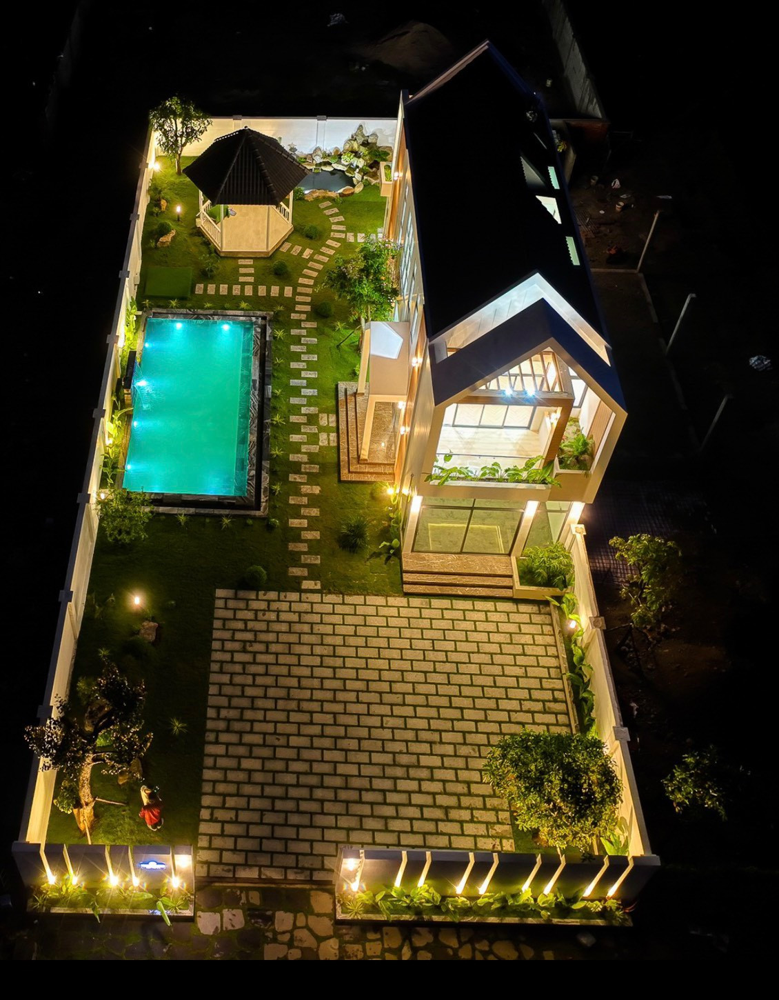 Nghệ sĩ Lê Giang tậu thêm biệt thự biển 600 m2 trị giá gần 10 tỷ đồng nhờ miệt mài chạy show và bán hàng online-8