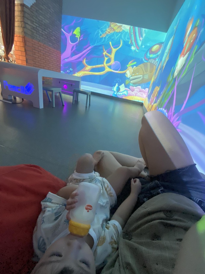 Khốn đốn vì cắt điện: Ngủ trong ô tô, thuê khách sạn qua đêm-3