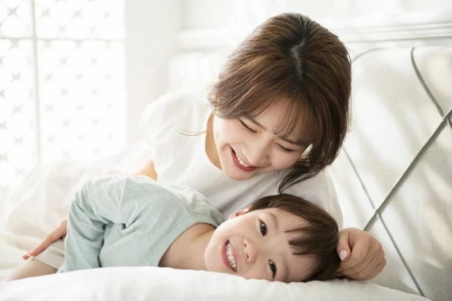 Nuôi dạy con trai người mẹ cần tránh thân thiết quá mức: Gợi ý 6 cách dạy con cực hay mẹ nào cũng nên biết-3