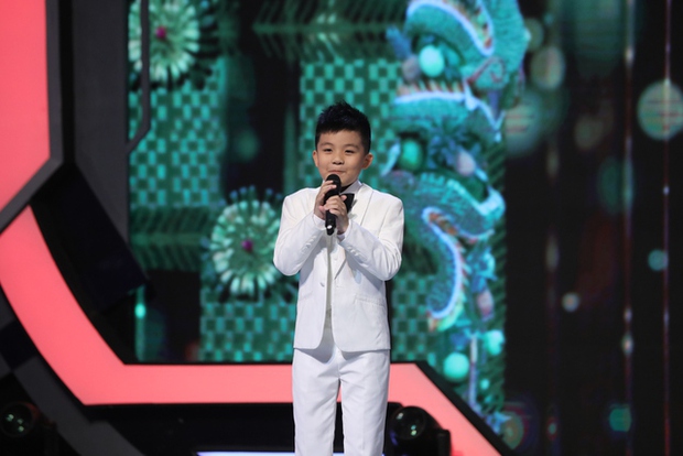 Hari Won thừa nhận trên sóng truyền hình khả năng nói không lưu loát nhưng vẫn làm MC-3