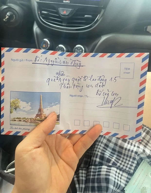 Bố chồng tặng phong bì cho con dâu tất cả các dịp lễ Tết-2