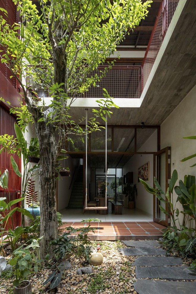 Nhà phố ở Cần Thơ gây thương nhớ chỉ dùng gạch gốm thay cho mái-6