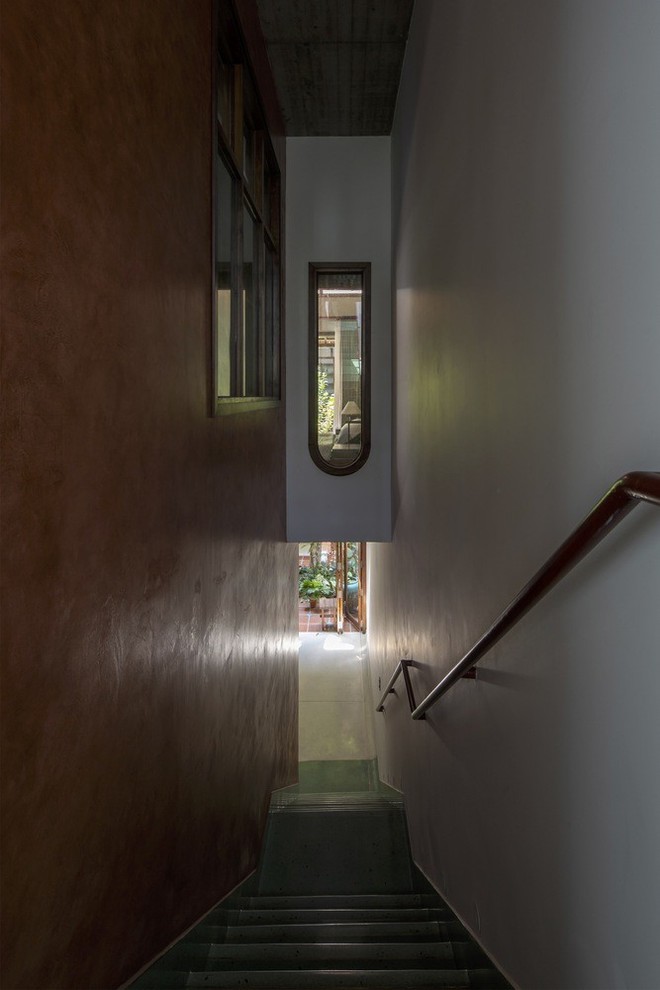 Nhà phố ở Cần Thơ gây thương nhớ chỉ dùng gạch gốm thay cho mái-16