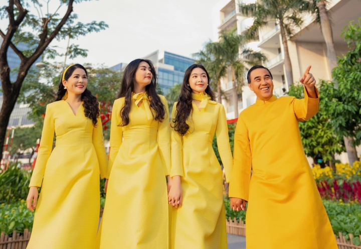 Đường tình của dàn nam thần thập niên 90: Người viên mãn, người U60 vẫn ế-7