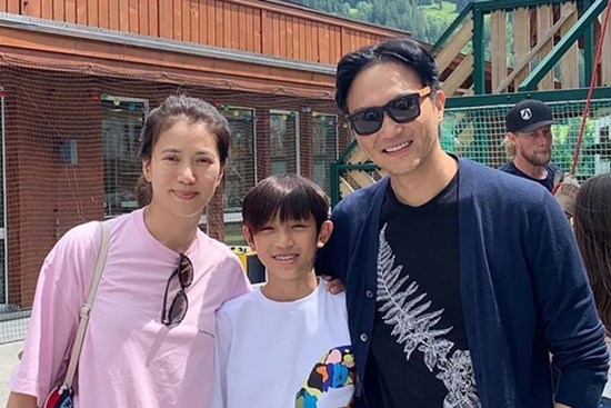 Cách nuôi dạy con đầy cứng rắn của nữ diễn viên nổi tiếng