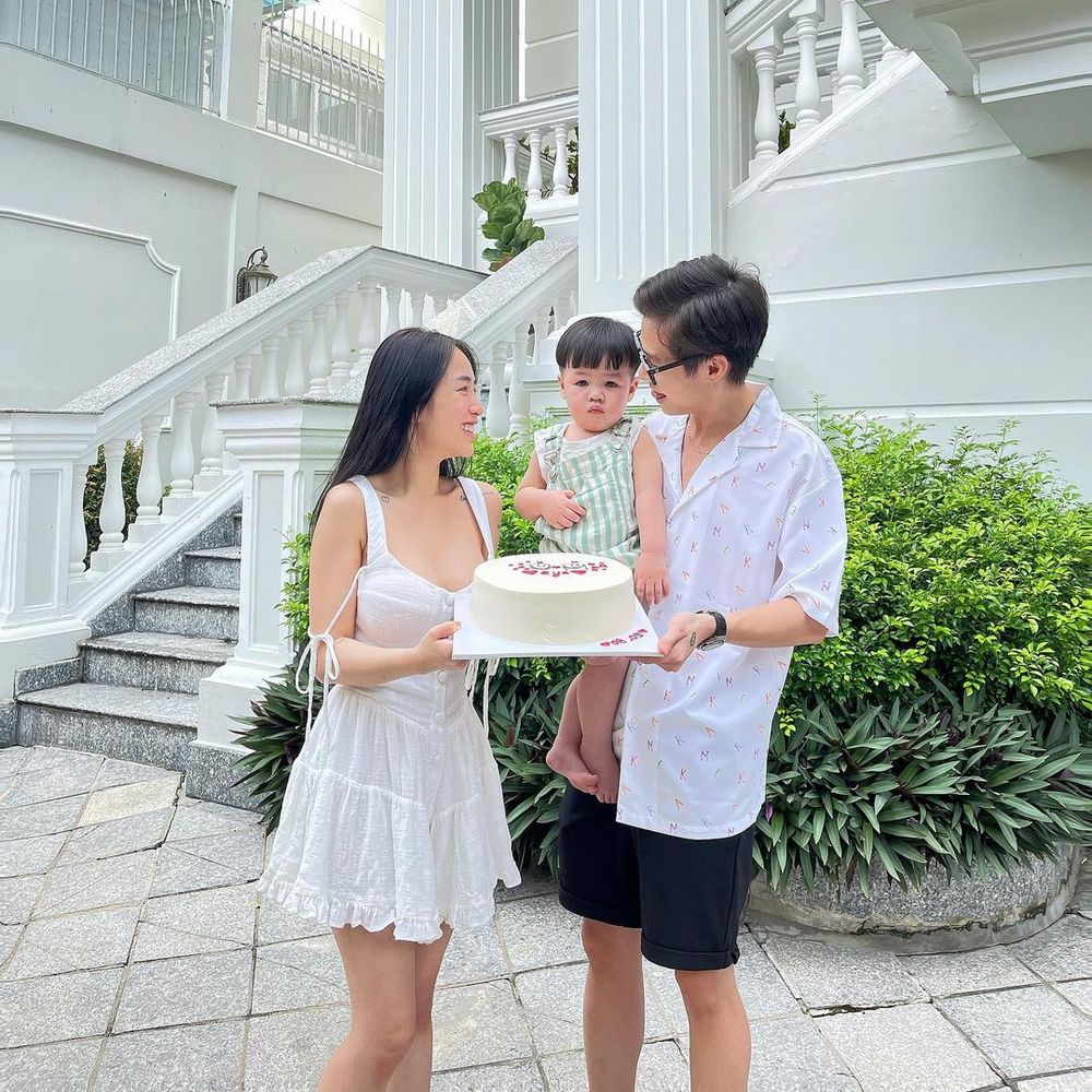 Choáng với cách ái nữ Minh Nhựa thay áo cho biệt thự, nhà giàu phải sáng nhất khu phố mới hài lòng-12