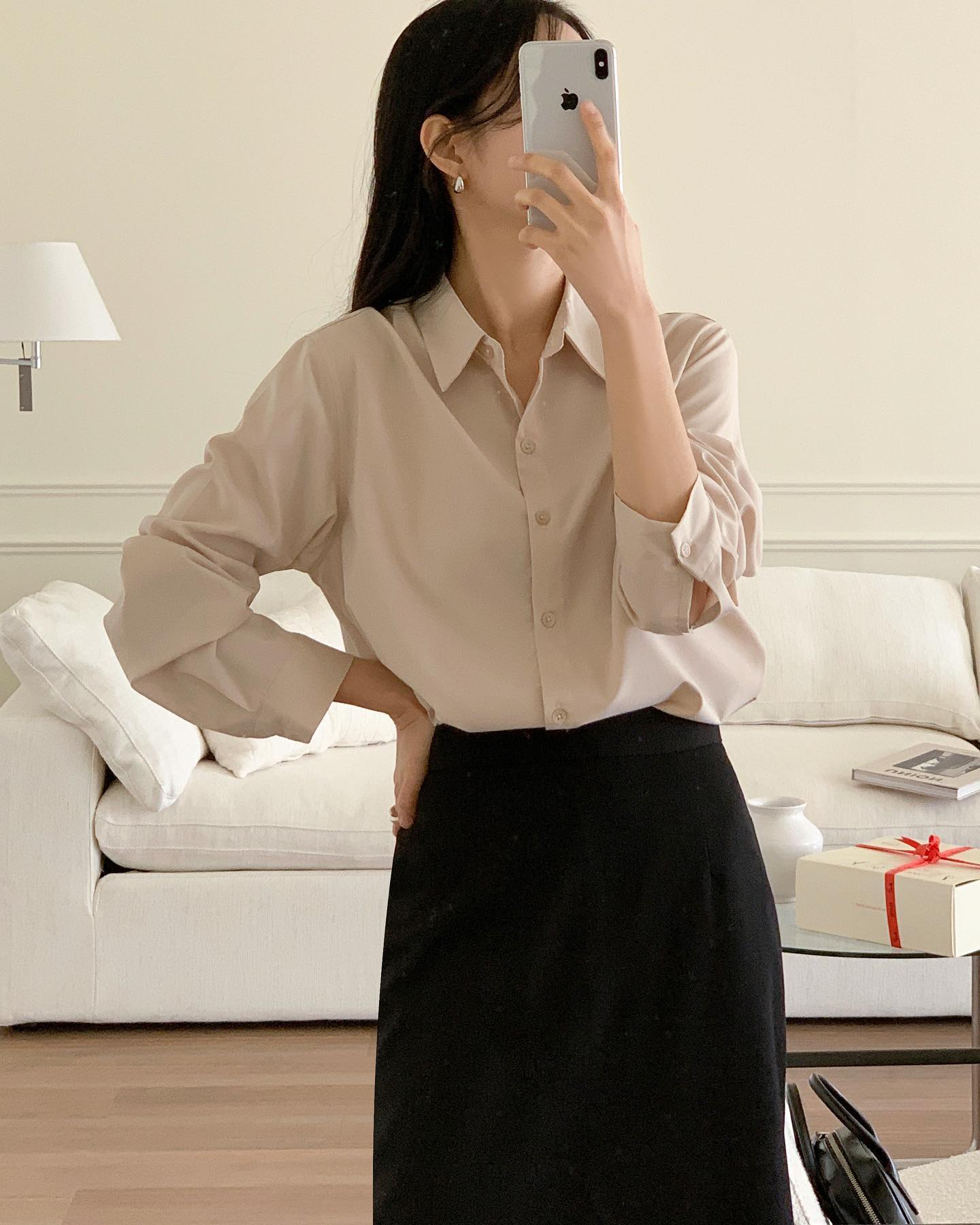 4 kiểu áo sơ mi tối giản cứ mặc là sang-4