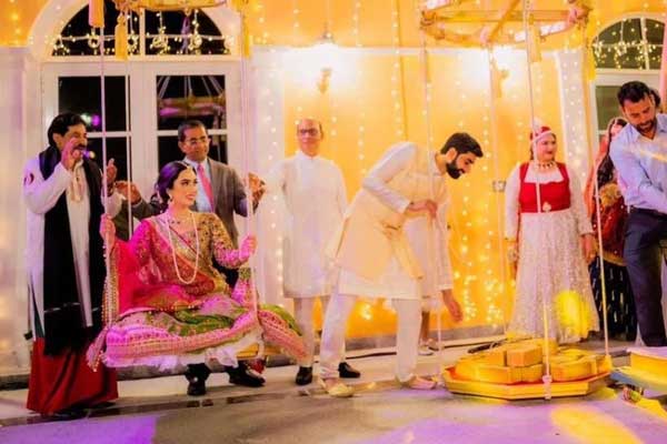 Đám cưới xa hoa với màn cân trọng lượng cô dâu quy ra vàng-2