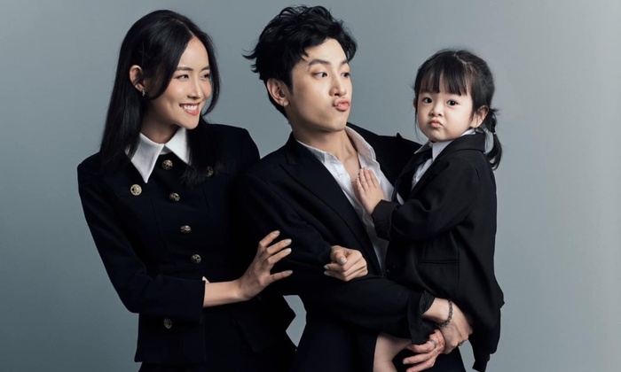 Chỉ muốn cưới khi con gái 5 tuổi, nàng Á Hậu xinh đẹp khoe biệt thự mới có phòng riêng cho ái nữ rộng như khu vui chơi-1