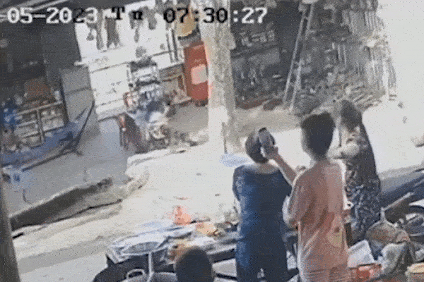 Sạt lở khi thi công đèo Prenn ở Đà Lạt, một người chết-2