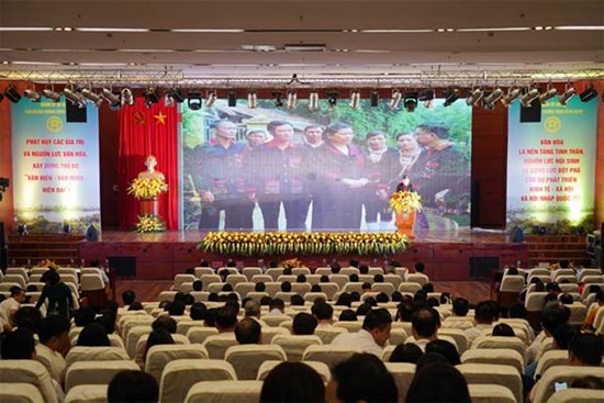 Tạo sự đột phá, bước tiến mới quan trọng trong chiến lược phát triển văn hóa, con người Thủ đô