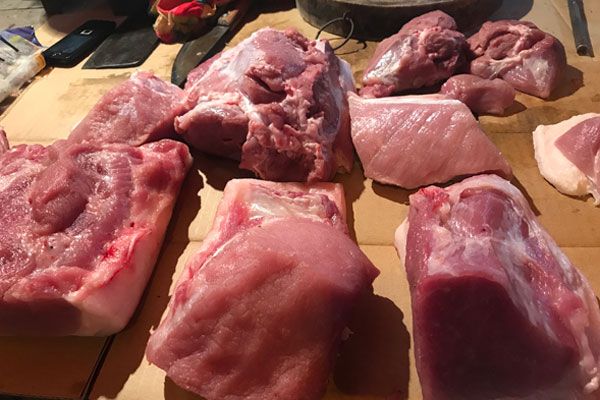 Giá lợn hơi tăng mạnh, dân dè dặt tái đàn-2