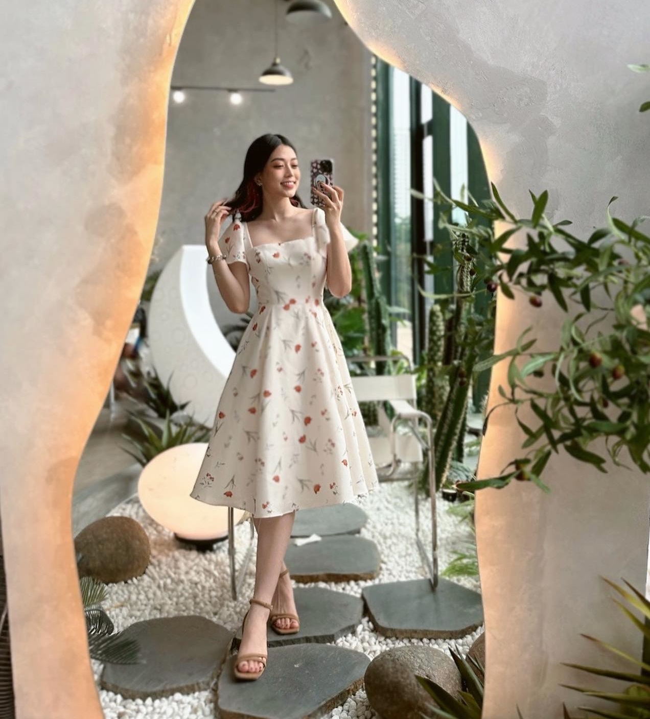 Mỹ nhân Việt hack dáng tối ưu nhờ 5 mẫu giày-10