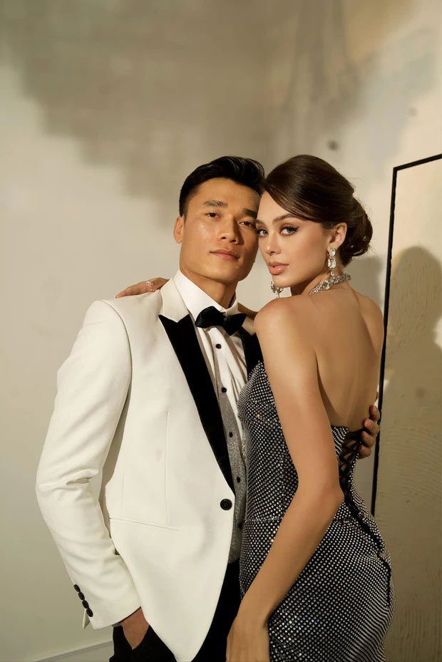 Dianka bế con trai lần đầu lộ mặt-5