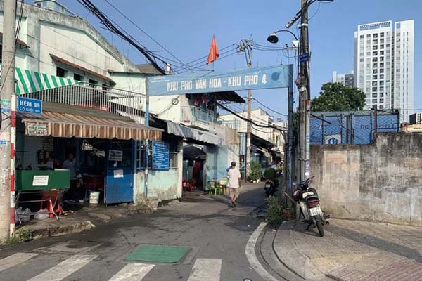 Cháy nhà 2 lầu ở TP.HCM, một người chết-4