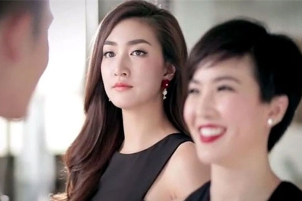 Đánh rơi bút kẻ mắt trên ô tô của bạn thân, tôi suýt nữa khiến vợ chồng họ đường ai nấy đi-2