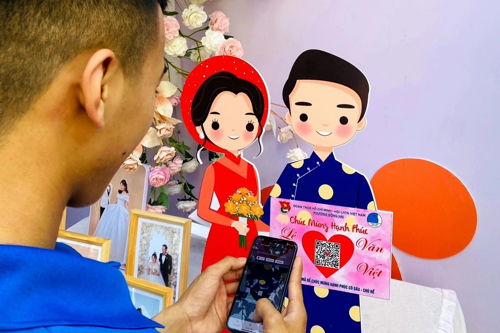 Mừng đám cưới bằng quét mã QR độc đáo ở Thanh Hóa-2