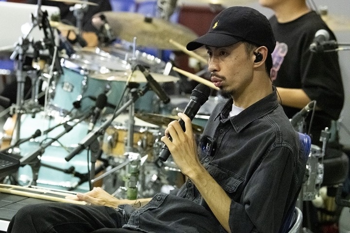 Khán giả bị lừa đảo khi mua vé xem liveshow, ê-kíp Đen Vâu nói gì?-1