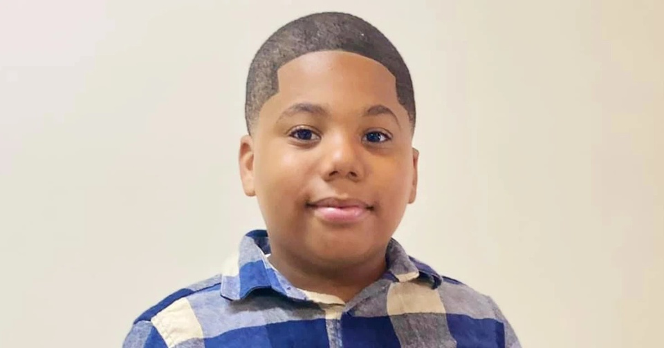 Cậu bé 11 tuổi bị cảnh sát Mỹ bắn vào ngực sau khi cầu cứu 911-1