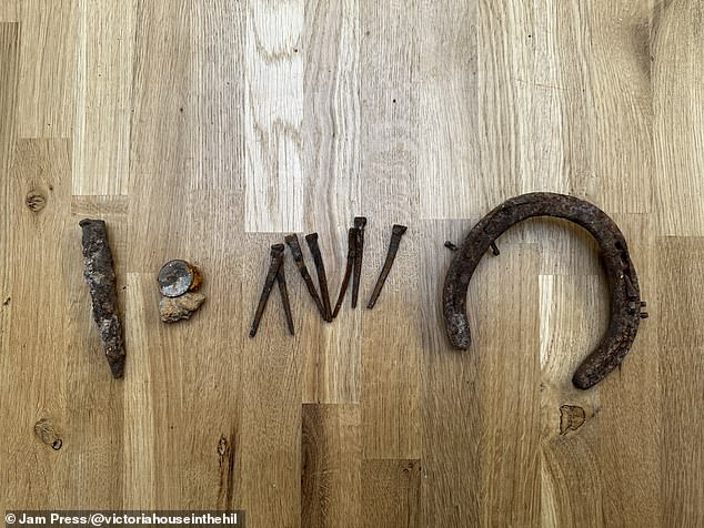 Tu sửa lại căn bếp, cặp đôi choáng váng với bí mật bên dưới-5