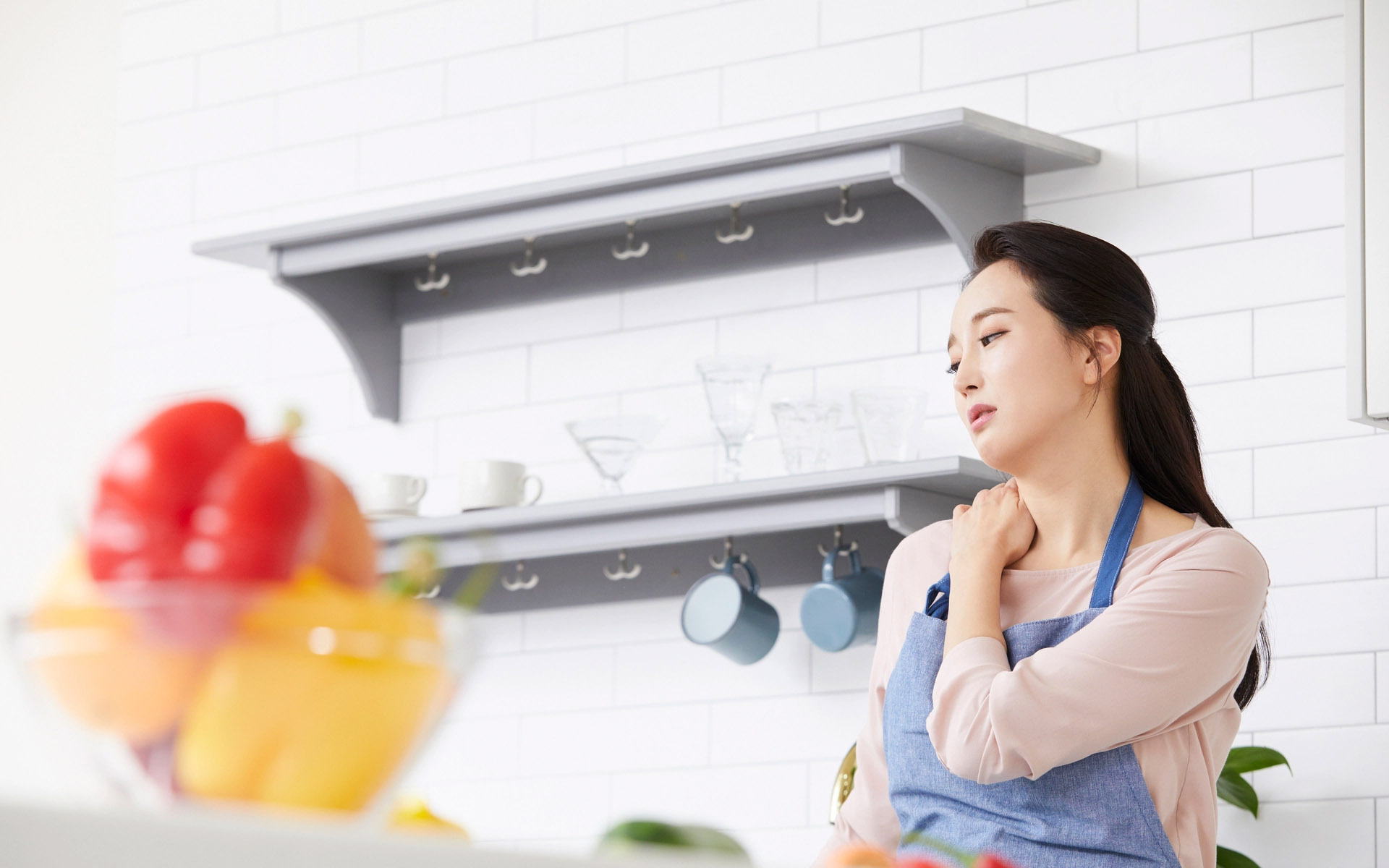 Dọn tủ lạnh nhà chị dâu, tôi nghẹn ngào khi thấy cái bánh kem đã hỏng-1