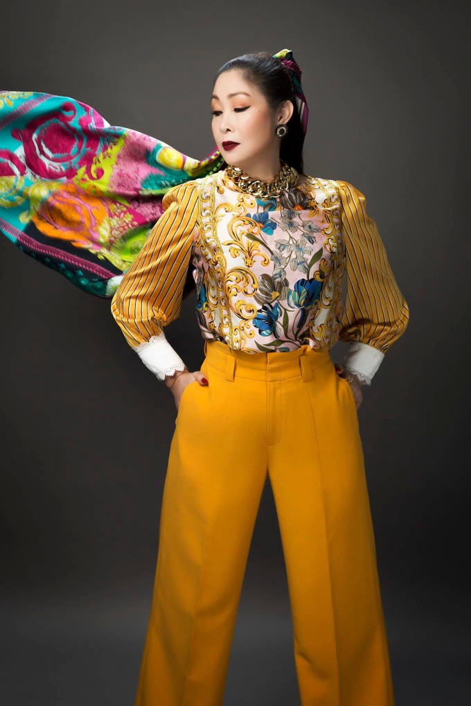 NSND Hồng Vân gây bất ngờ khi giảm 14kg, khoe sắc vóc tuổi 57-1