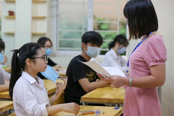 Sức nóng của kỳ thi vào lớp 10 Hà Nội-3