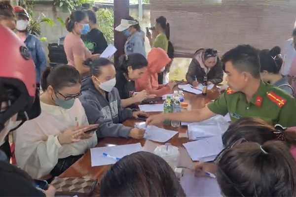 Hà Nội: Người đàn ông tử vong nghi rơi từ tầng cao-2