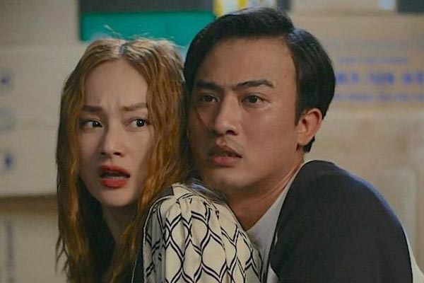 Gia đình mình vui bất thình lình quá lố, lê thê coi thường khán giả-4