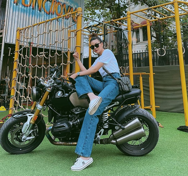 Diện quần jeans hack tuổi xuất sắc như Thanh Hằng-7