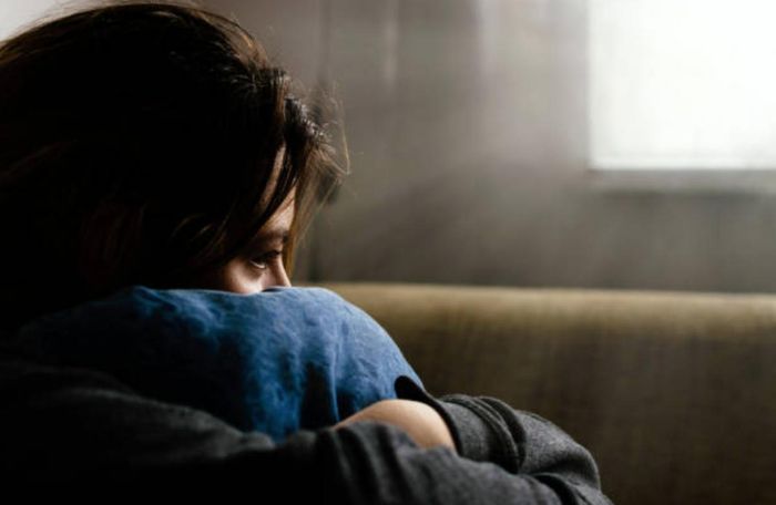 Mẹ chồng hay soi, coi thường con dâu là gái nhà quê-1