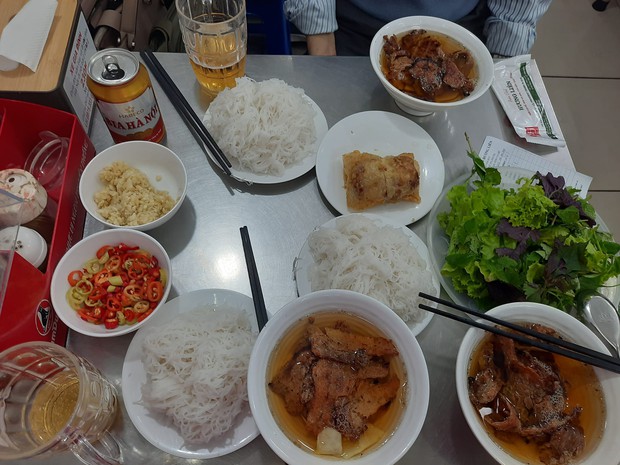 Những hàng bún ở Hà Nội từng xuất hiện trên CNN giờ như thế nào?-14