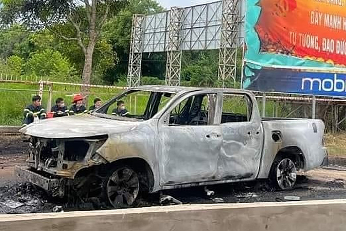 Tài xế tử vong trong ô tô bán tải bốc cháy ở Lâm Đồng là do tự tử-2